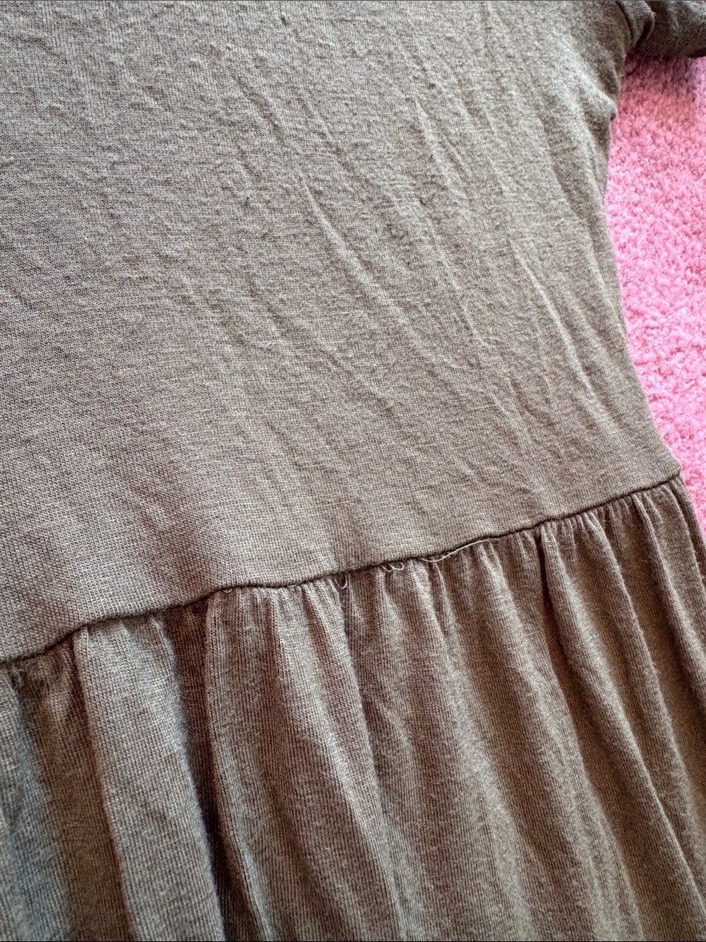 Women’s Olive Green Short-Sleeve Scoop Neck Maxi Dress - Picture 7 of 10
